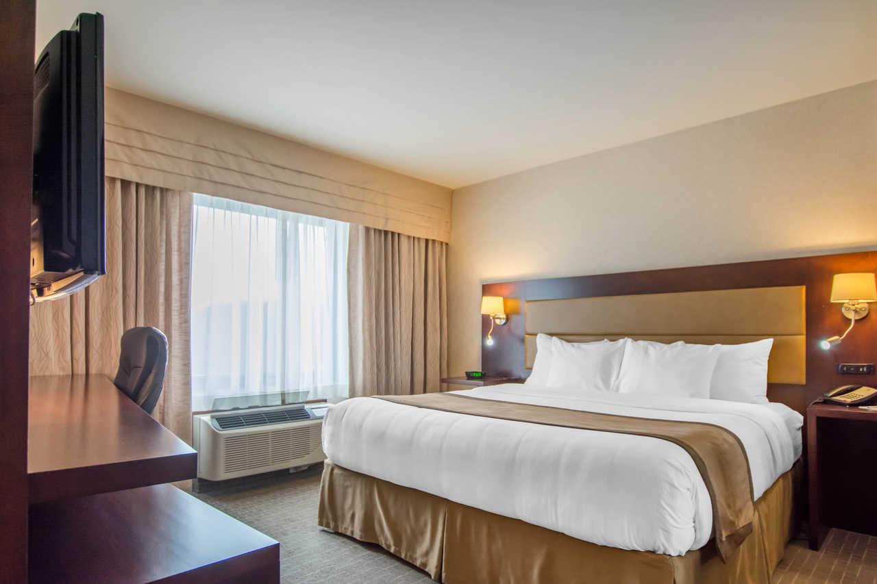 Quality Inn & Suites Val-d'Or Exterior foto